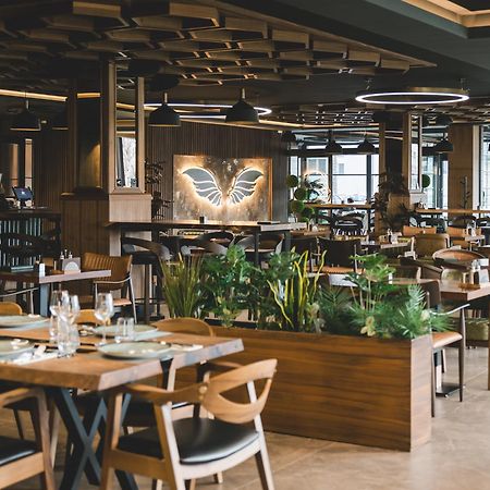 Bristol Hotel Podgorica Ngoại thất bức ảnh